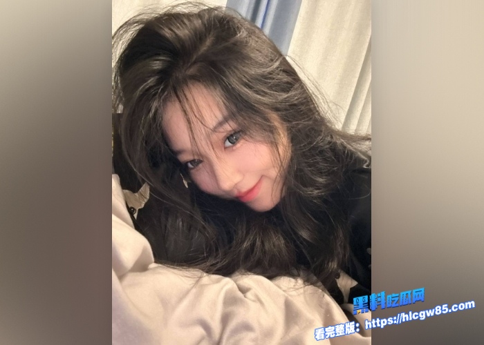 山东齐鲁屌王征服临沂极品风骚少妇电话中强忍高潮大奶狂晃巨屌猛插泪眼射满脸嘴 5