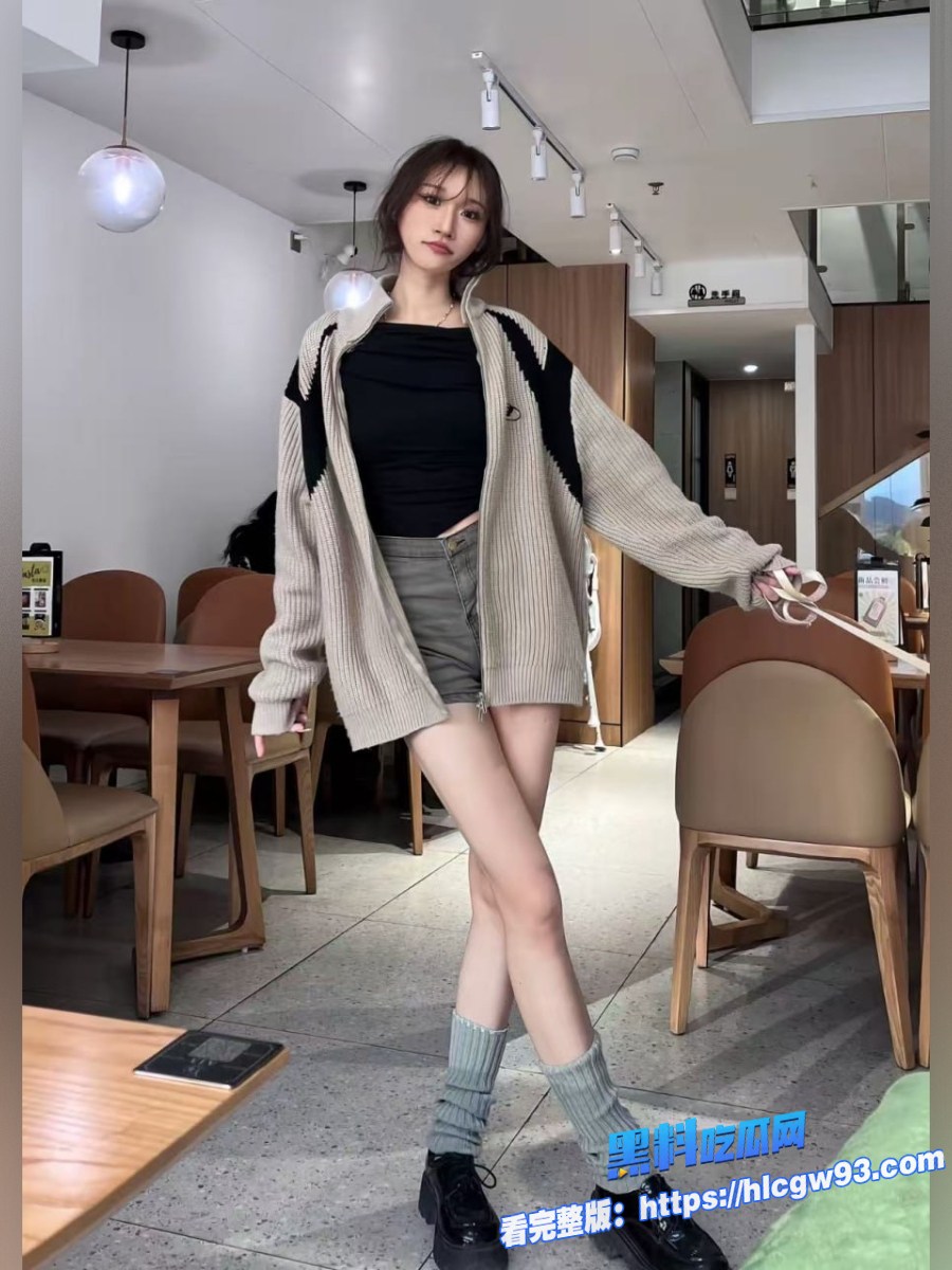 姐弟乱伦强推黑丝职业装姐姐 7