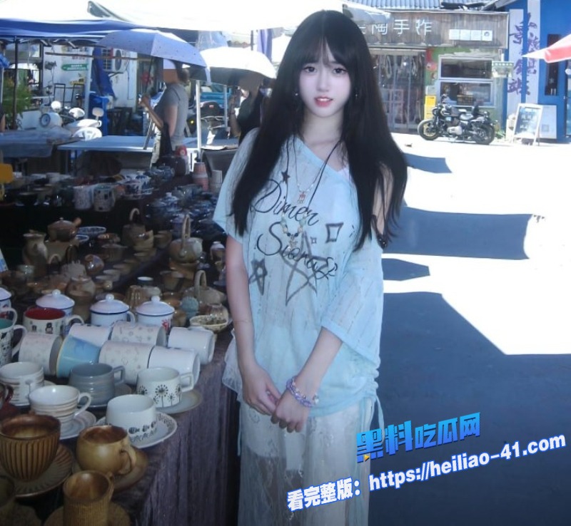 极品少女私拍视频曝光穿包臀黑丝被男友后入狂干2 极品少女私拍视频曝光穿包臀黑丝被男友后入狂干2