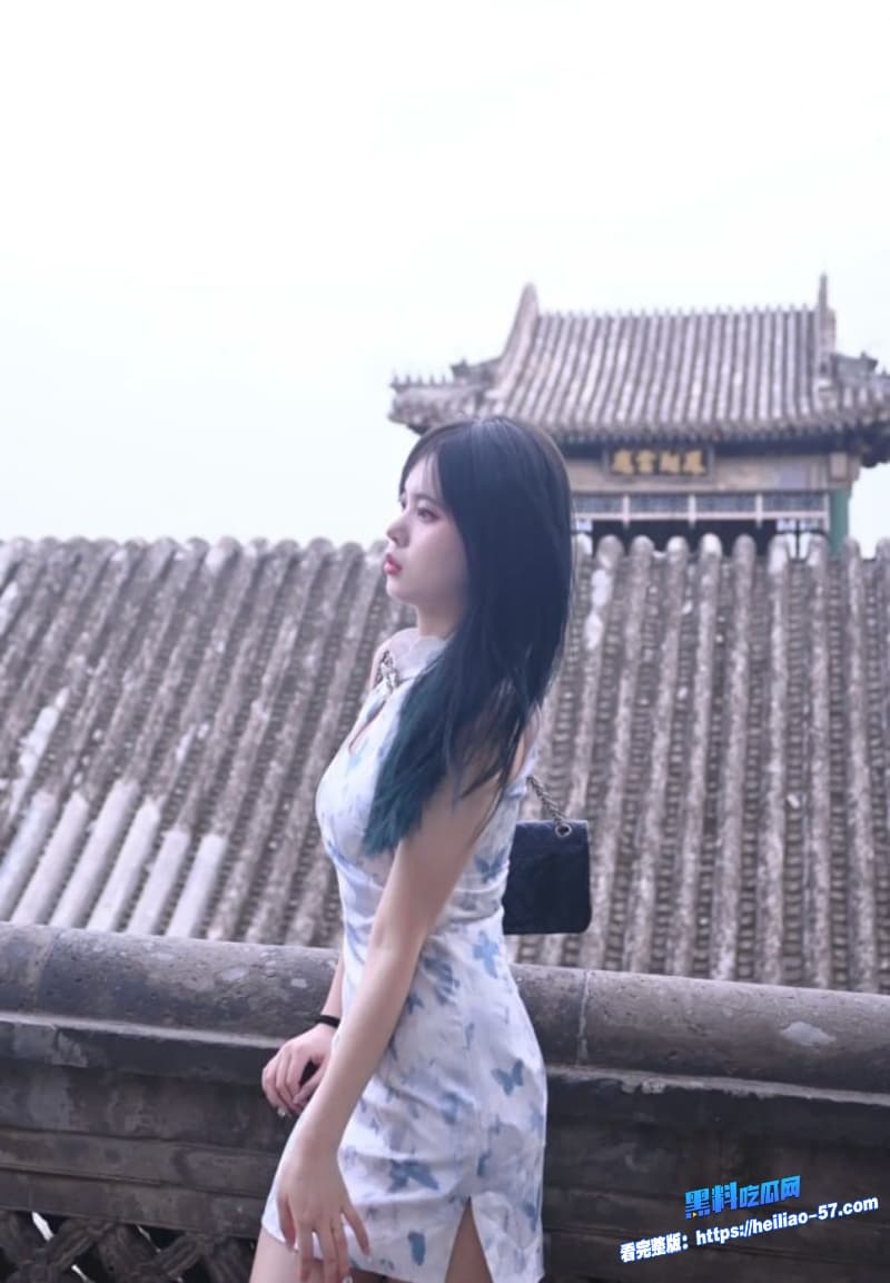 高颜值反差美女酒店约炮视频流出全程露脸穿性感情趣内衣白虎嫩穴被疯狂爆操到白浆直流5
