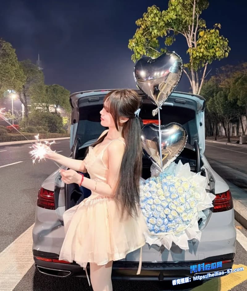 高颜值反差美女酒店约炮视频流出全程露脸穿性感情趣内衣白虎嫩穴被疯狂爆操到白浆直流6