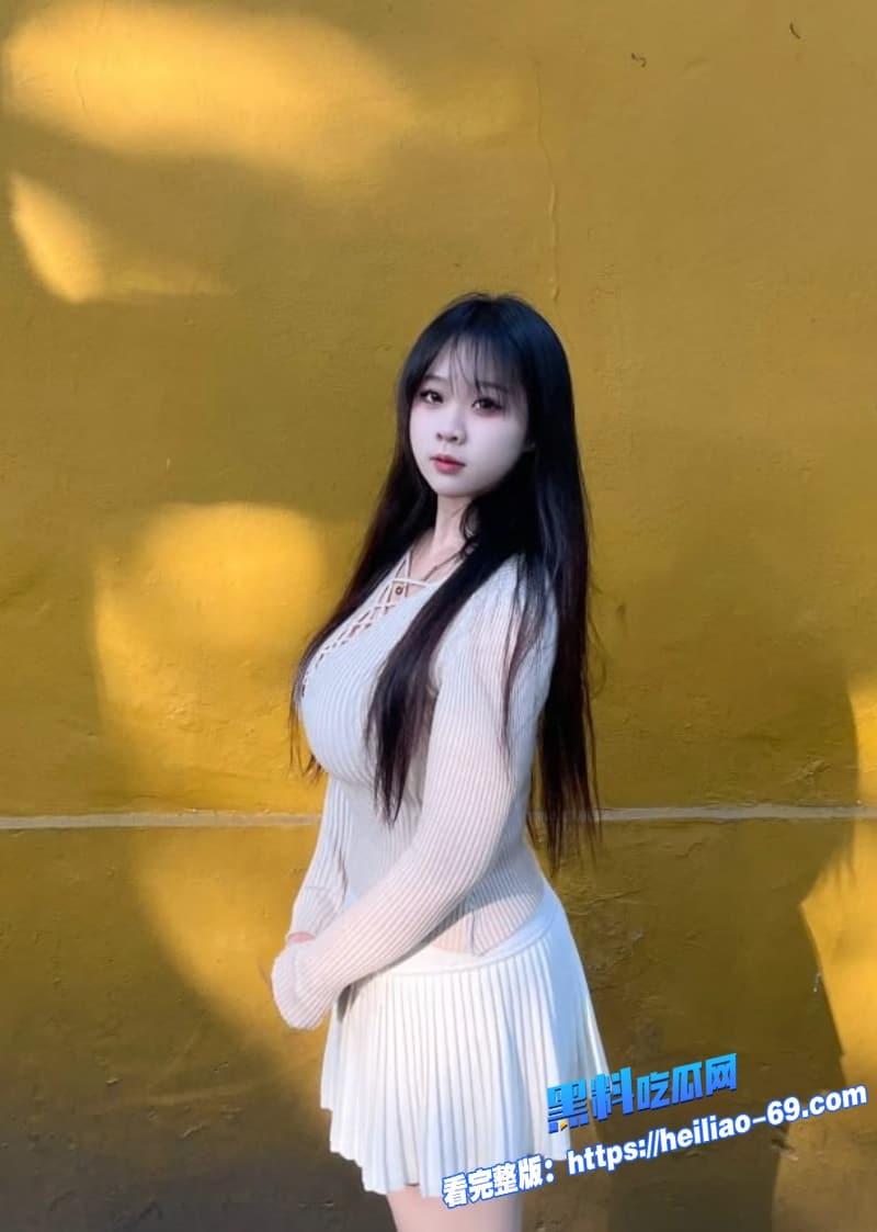 清纯校花深夜变身发情小母狗大胆露脸主动骑乘巨屌骚穴被调教到高潮连连3 清纯校花深夜变身发情小母狗大胆露脸主动骑乘巨屌骚穴被调教到高潮连连3