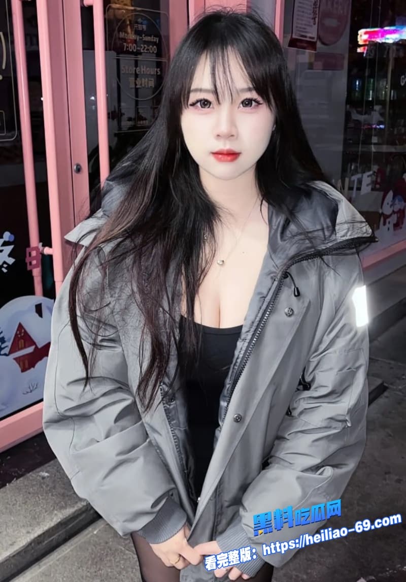 清纯校花深夜变身发情小母狗大胆露脸主动骑乘巨屌骚穴被调教到高潮连连8 清纯校花深夜变身发情小母狗大胆露脸主动骑乘巨屌骚穴被调教到高潮连连8
