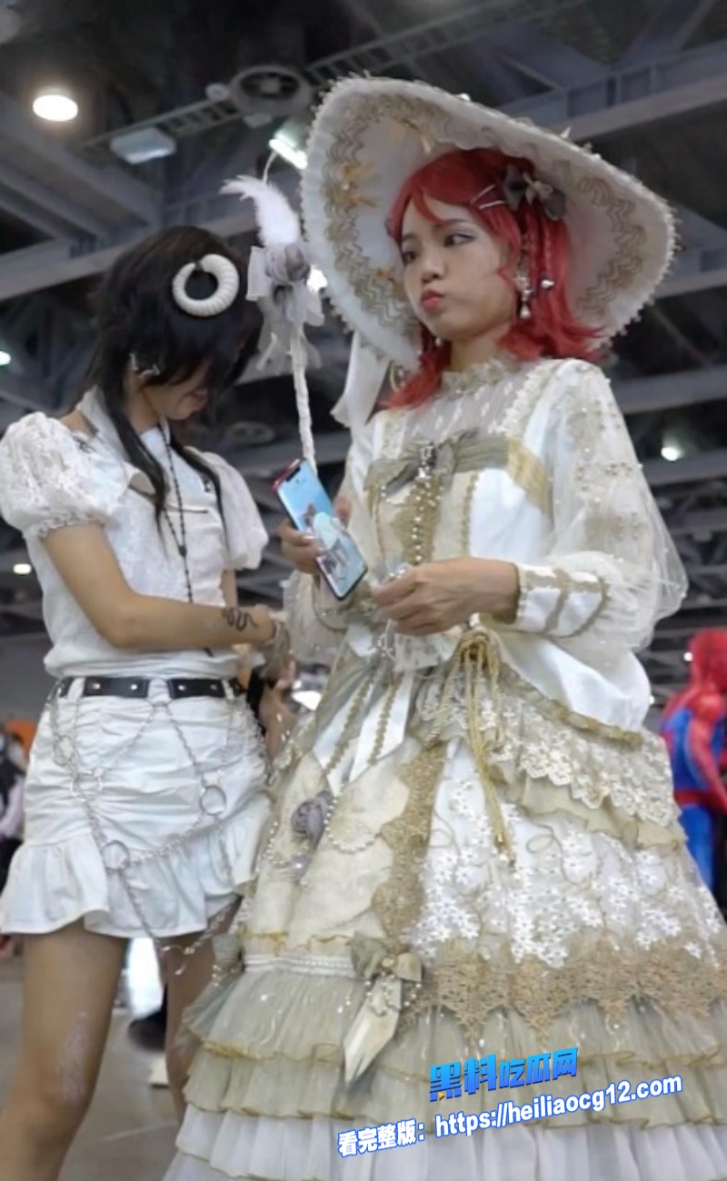 头抄底偷拍绝美少妇5