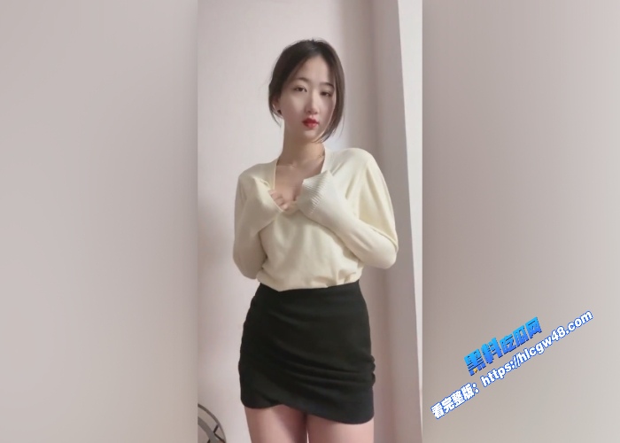 极品反差婊尤永慈定制福利视频流出热辣裸体骚舞揉奶自慰骚穴淫水直冒 图3WH700x500px 极品反差婊尤永慈定制福利视频流出热辣裸体骚舞揉奶自慰骚穴淫水直冒 图3WH700x500px