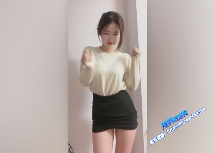 极品反差婊尤永慈定制福利视频流出热辣裸体骚舞揉奶自慰骚穴淫水直冒 图4WH700x500px 极品反差婊尤永慈定制福利视频流出热辣裸体骚舞揉奶自慰骚穴淫水直冒 图4WH700x500px