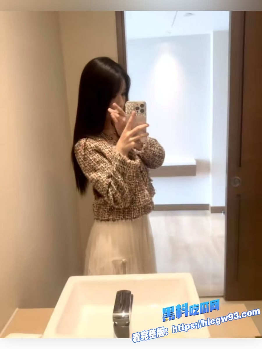 偷情兄弟性老婆极品颜值丰满身材3 偷情兄弟性老婆极品颜值丰满身材3