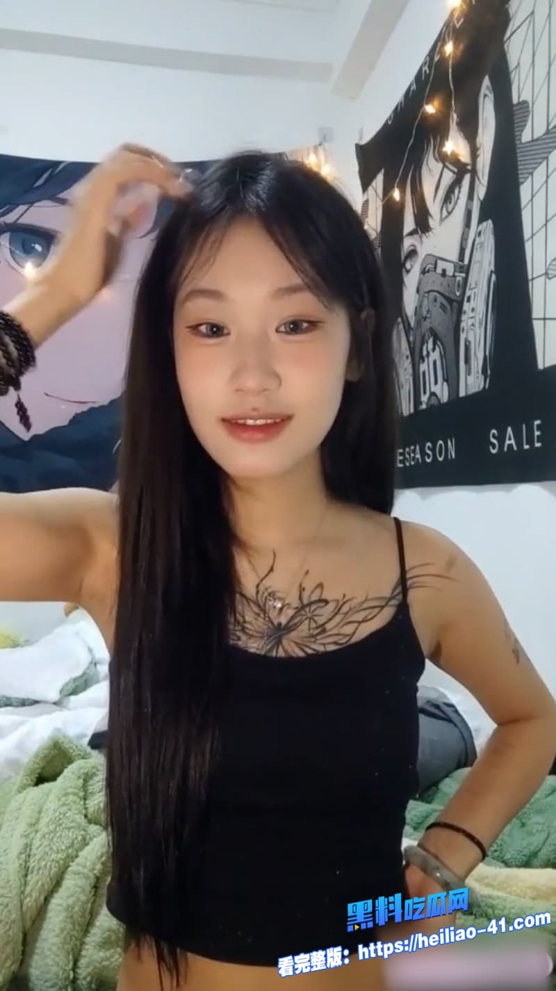 高颜值纹身精神小妹直播视频流出全程露脸跪地深喉口交男友肉棒随后被无套操的白浆直流4 高颜值纹身精神小妹直播视频流出全程露脸跪地深喉口交男友肉棒随后被无套操的白浆直流4