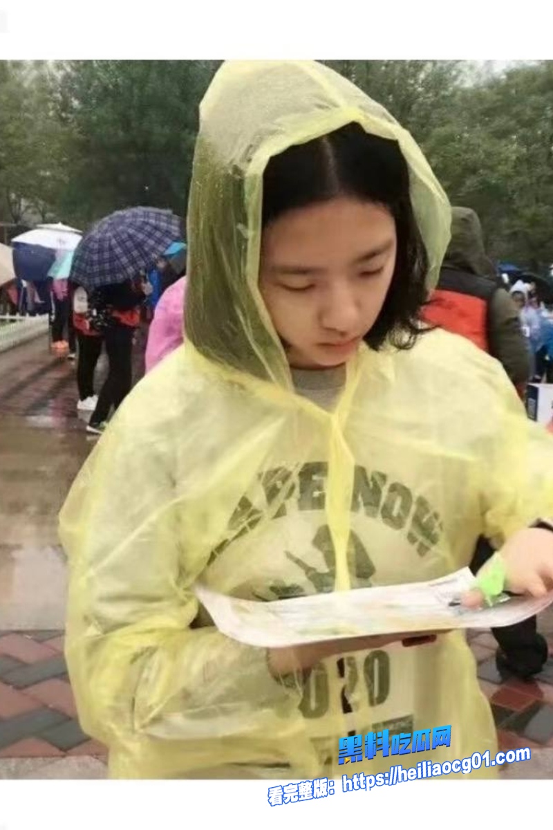 抖音网红黄奕萌22