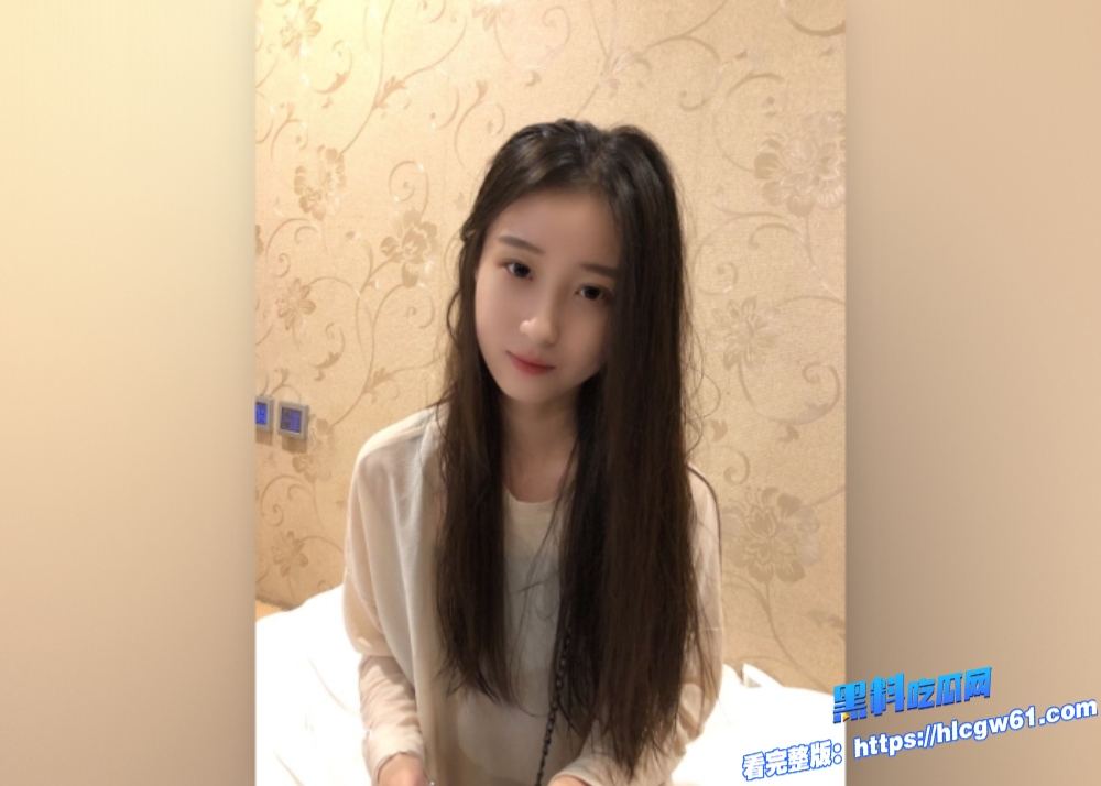 杭州明星脸网红施芮雯兼职外围下海视频被金主曝光口技了得爆操粉能骚穴 5 杭州明星脸网红施芮雯兼职外围下海视频被金主曝光口技了得爆操粉能骚穴 5