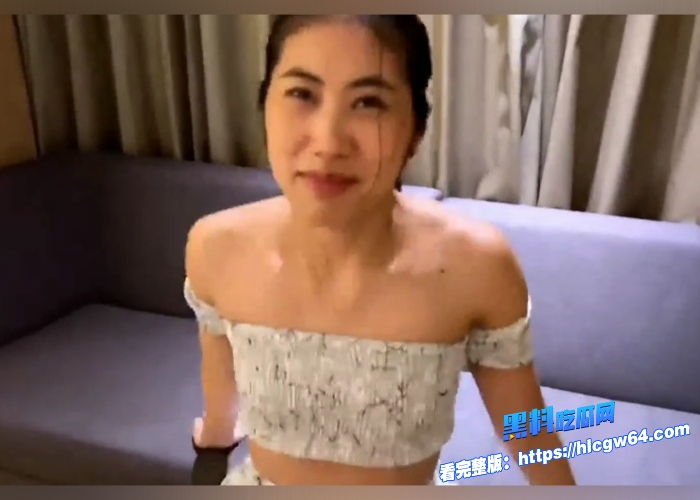 英国气质留学生与英国鬼子开房性爱视频泄露崇洋媚外的骚婊子看到小伙大洋屌笑的花枝乱颤用骚嘴直接含住口交国女耻辱 图1