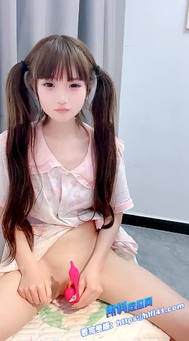 推特双马尾萝莉萌宝宝直播自慰视频流出风骚热舞道具抽插配上奶液画面极为香艳 5