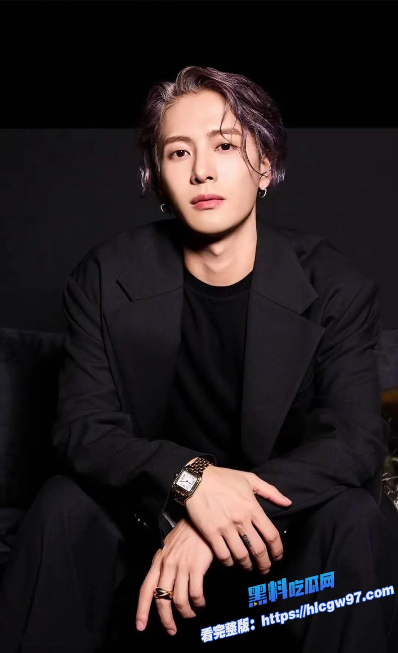 微博热搜顶流男明星王嘉尔访谈大胆发言如何解决生理需求劲爆床照视频实锤私生活混乱不堪3 微博热搜顶流男明星王嘉尔访谈大胆发言如何解决生理需求劲爆床照视频实锤私生活混乱不堪3