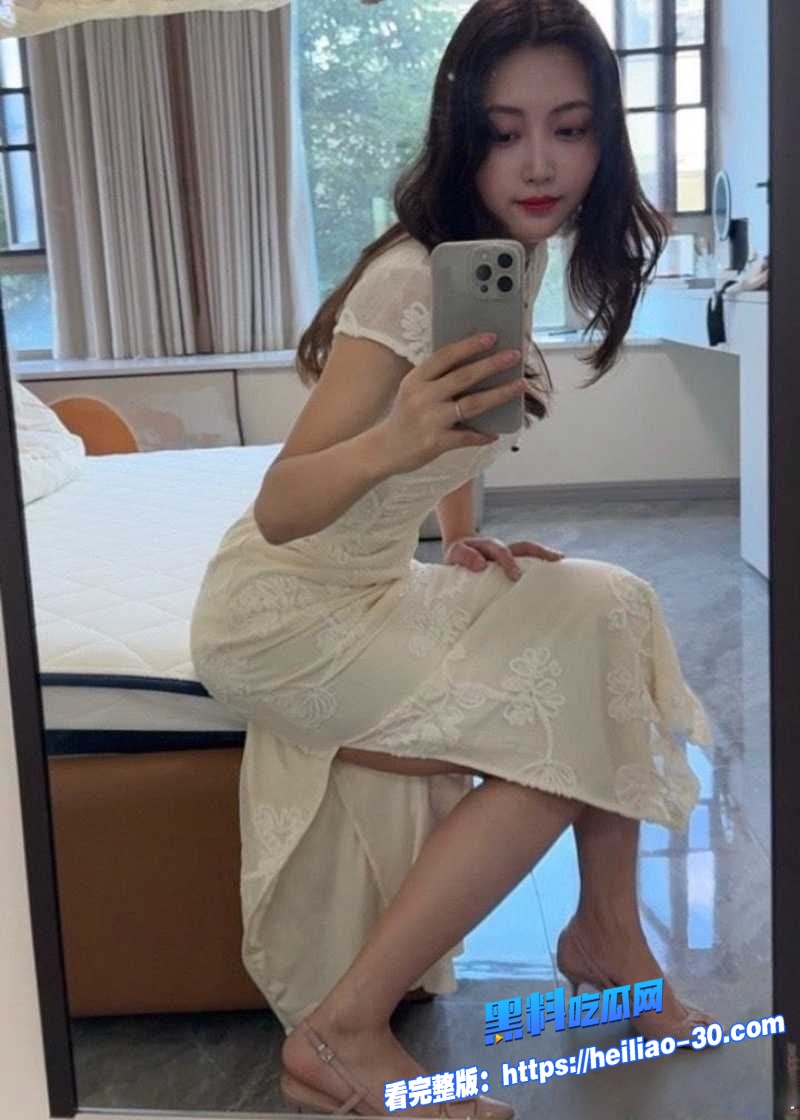 江苏传媒大学清纯校花 李雪莎 意外邂逅神秘学长后彻底觉醒 从羞涩少女化身欲火焚身的痴女! 3 江苏传媒大学清纯校花 李雪莎 意外邂逅神秘学长后彻底觉醒 从羞涩少女化身欲火焚身的痴女! 3