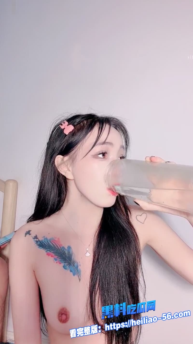 极品反差长腿女神深夜发情求操身穿性感丝袜全程被暴力抽插淫荡浪叫骚出天际 2 极品反差长腿女神深夜发情求操身穿性感丝袜全程被暴力抽插淫荡浪叫骚出天际 2