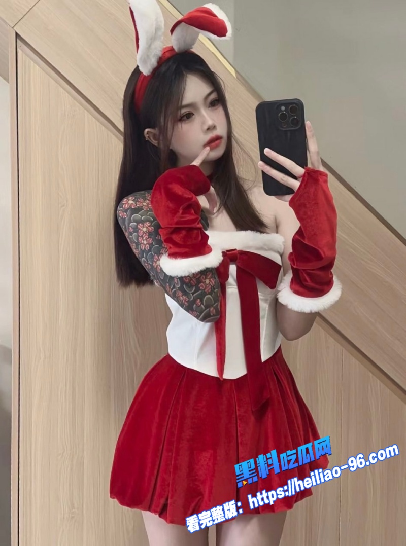 22岁骨感纹身小太妹和精神小伙开房群P操B幼嫩骚逼就是紧8 22岁骨感纹身小太妹和精神小伙开房群P操B幼嫩骚逼就是紧8