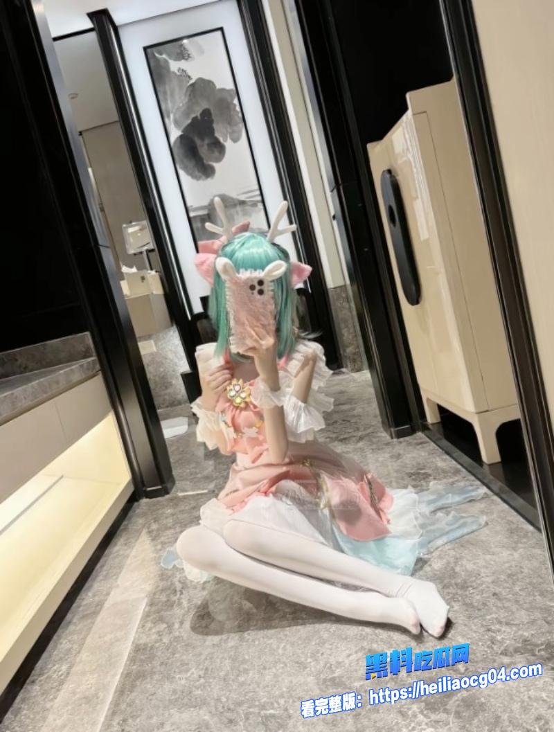 极品蓝发软妹coser8