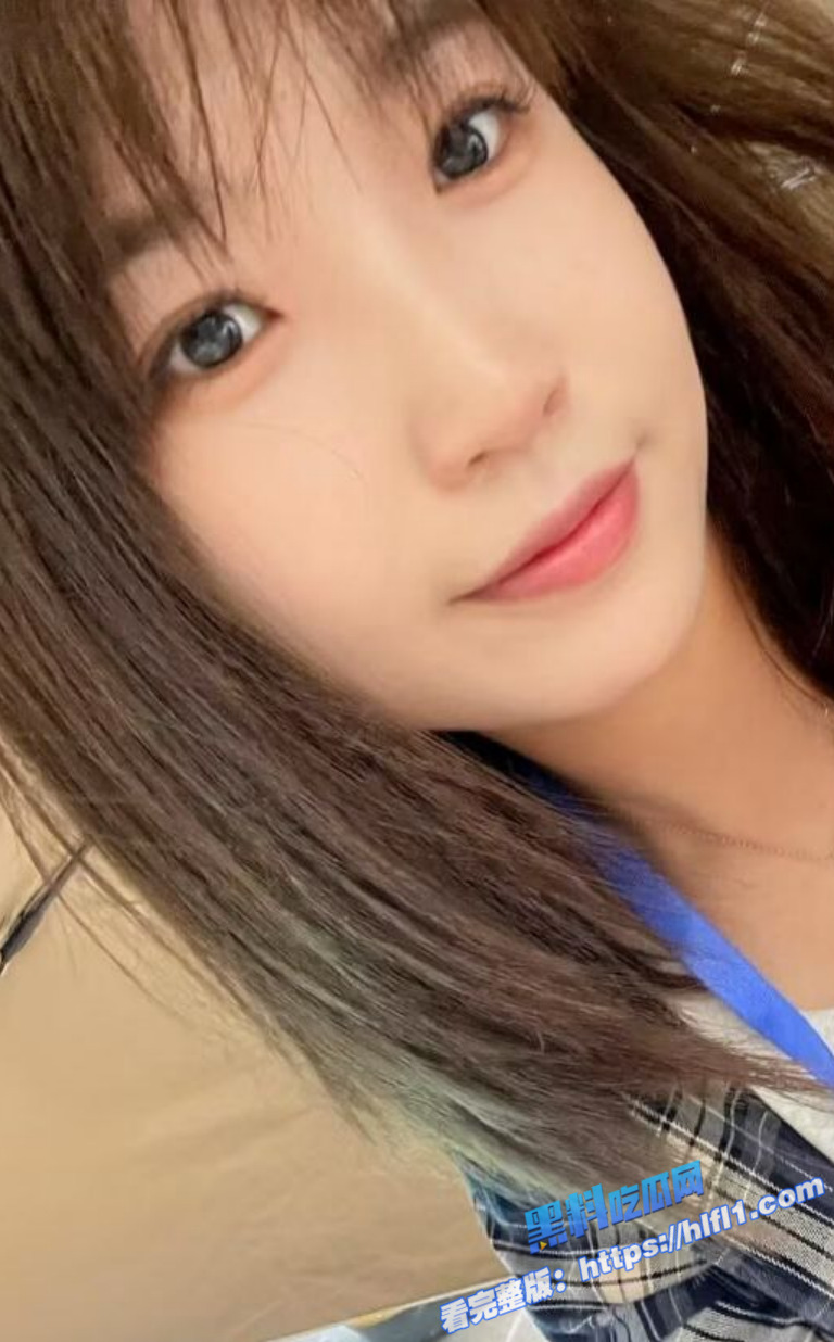 北京精神小妹 关若祺 发给金主的私密视频遭泄露 喜欢吃精液 炮架自慰！图3