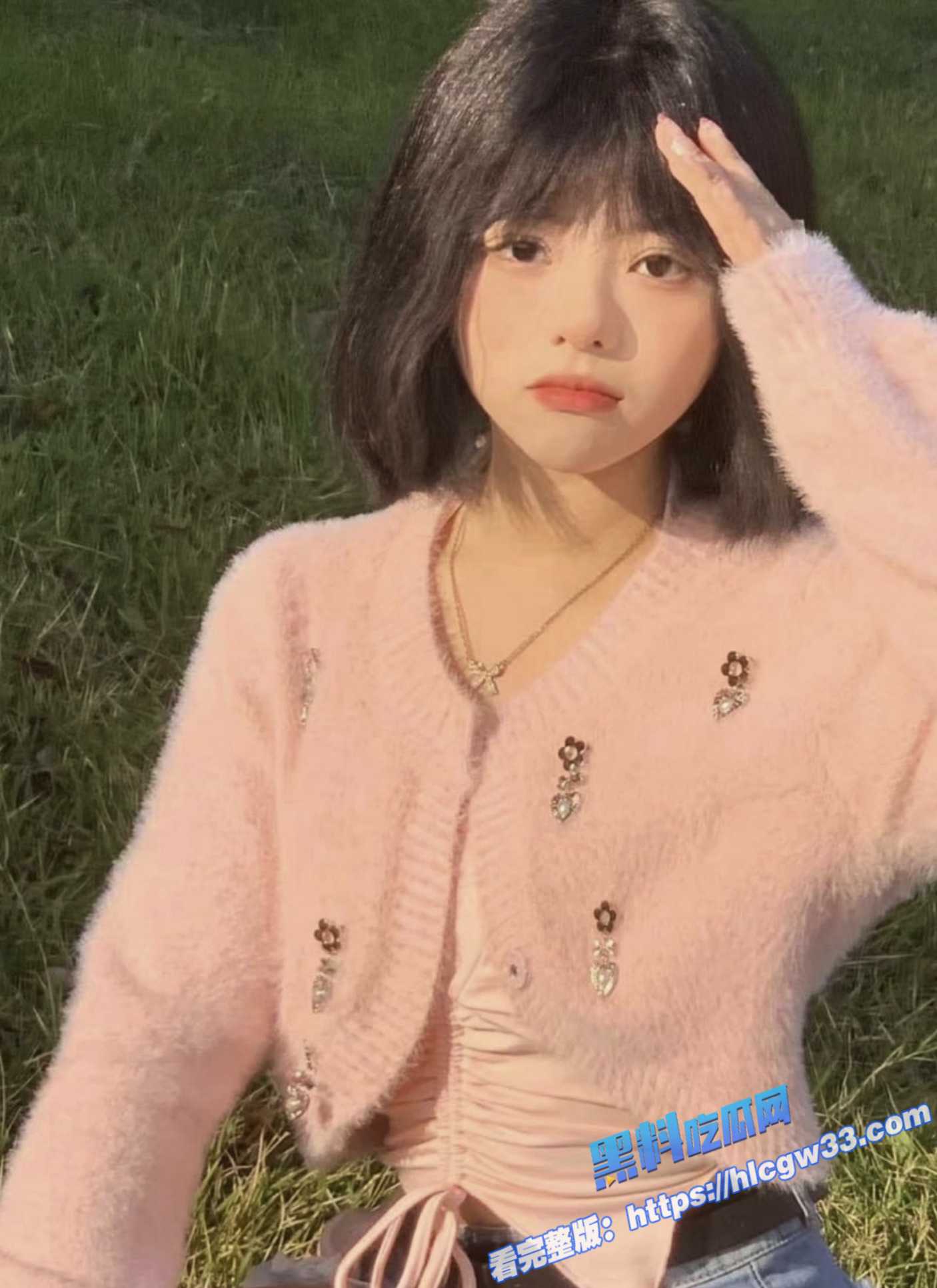 清纯大一学生妹 拍摄写真合集 背叛男友穿情趣内衣出轨摄影师 被后入无套爆操简直就是母狗34 清纯大一学生妹 拍摄写真合集 背叛男友穿情趣内衣出轨摄影师 被后入无套爆操简直就是母狗34