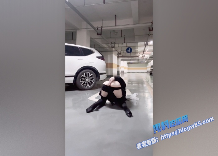 推特露出系网黄小雨绵绵 9 推特露出系网黄小雨绵绵 9