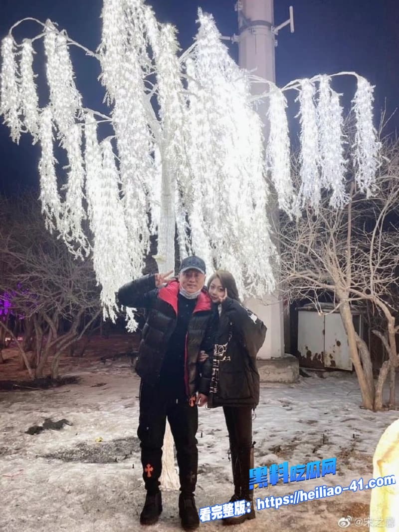 宋晓峰女儿 宋之馨被闺蜜孟可佳曝光三亚酒吧点男模约炮瓜友们瞬间炸锅12