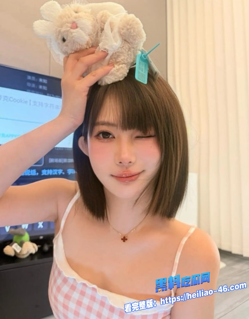 性欲爆棚的白虎表妹疯狂求操自慰棒水晶肉棒双插小穴2 性欲爆棚的白虎表妹疯狂求操自慰棒水晶肉棒双插小穴2