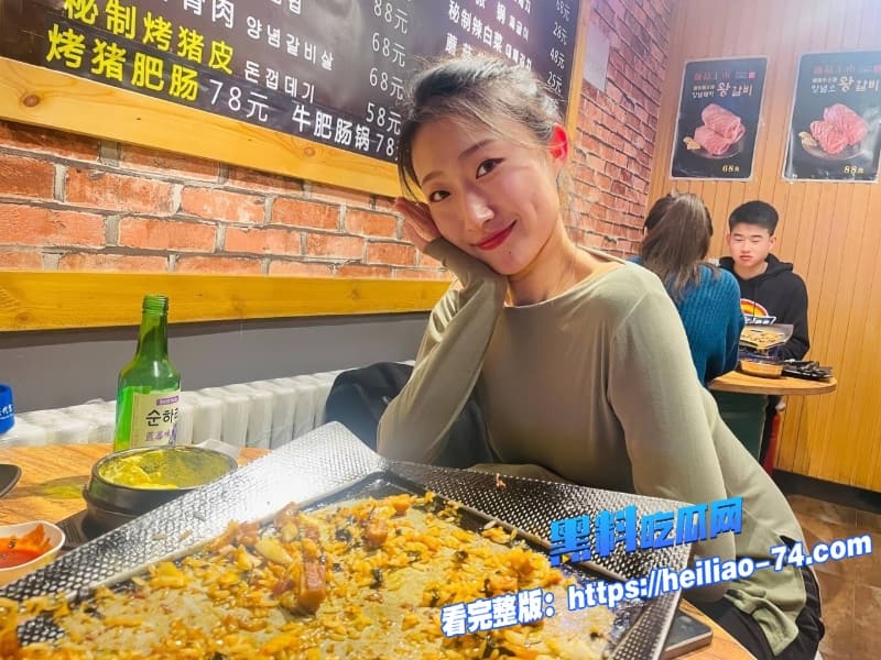 长春电影学院薛佳欣与男友性爱视频流出露脸口交淫荡的样子堪称发情母狗2 长春电影学院薛佳欣与男友性爱视频流出露脸口交淫荡的样子堪称发情母狗2