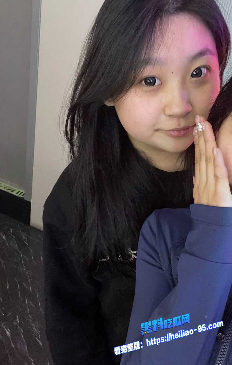 推特约炮大神夏次健约操极品身材足球宝贝 顶级长腿翘臀被猛干浪叫 满足地颤抖不止图6