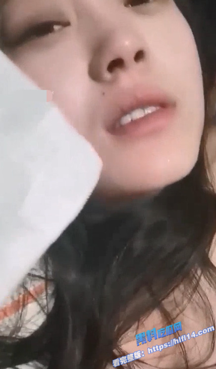 杨州反差小博士 与男友性爱视频泄密 果然在外越是端庄的女人 在床上越骚！1