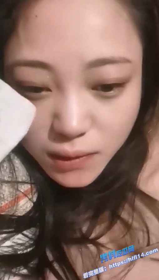 杨州反差小博士 与男友性爱视频泄密 果然在外越是端庄的女人 在床上越骚！3
