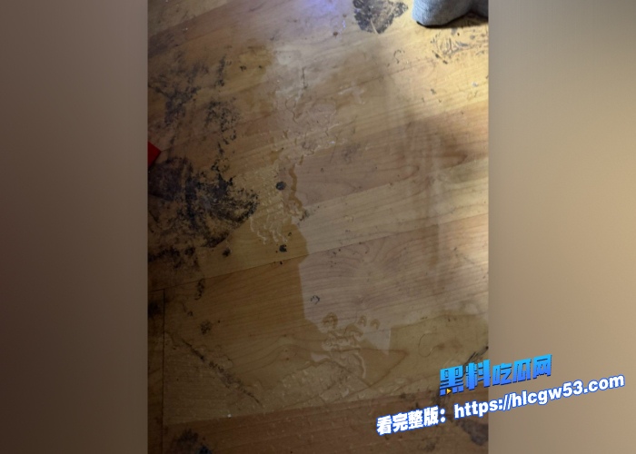 极品反差女神被土豪重金拿下口活技术超一流黑丝美脚足交肉棒浴室里被土豪往身上尿尿有钱人玩的就是花 图18WH700x500px 极品反差女神被土豪重金拿下口活技术超一流黑丝美脚足交肉棒浴室里被土豪往身上尿尿有钱人玩的就是花 图18WH700x500px