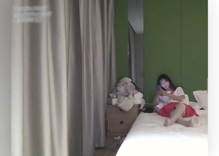 胖爷的奇妙之旅第9弹约炮大神300斤胖爷专攻05后白瘦美让各种嫩妹床上穿JK制服白袜丝袜暴力打桩1 胖爷的奇妙之旅第9弹约炮大神300斤胖爷专攻05后白瘦美让各种嫩妹床上穿JK制服白袜丝袜暴力打桩1