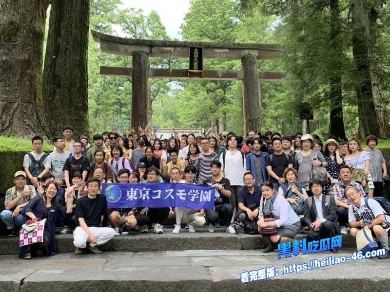 上海籍日本校长汤川康博猥亵上百名中国女性双飞留学生母女视频遭曝光出来全网围观17