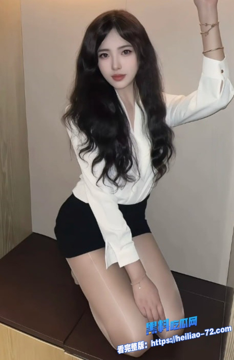 校花女神黑丝热舞被男友操烂黑丝疯狂中出骚浪扭臀太勾人了2