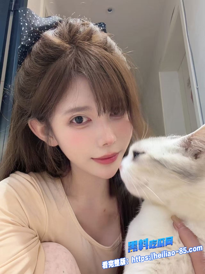 偷拍学生妹沐浴更衣1
