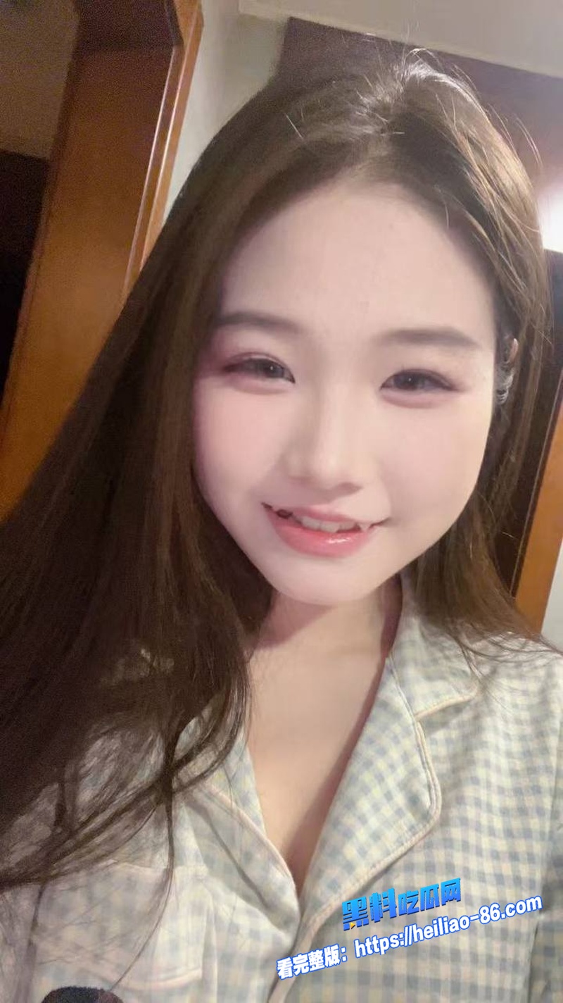 娇小可爱小黄毛妹子性爱视频 颜值高大奶主动骑乘 口交上位浪叫撩狼友 直播撩骚图2