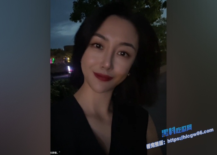 禁忌黑丝脚交性感母亲玉足撸儿子鸡巴 3 禁忌黑丝脚交性感母亲玉足撸儿子鸡巴 3