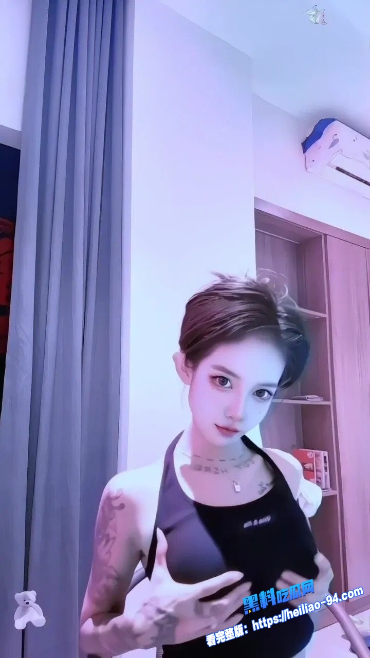 抖音网红七七大魔王裸体性感自拍诱惑骨感美乳纹身极品骚姿8