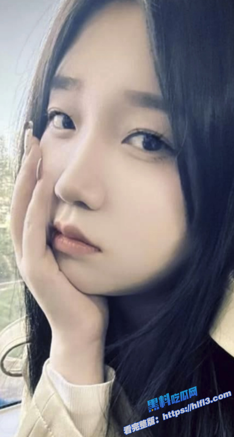 南昌交通学院 吴柯彤 花臂满背精神小妹 牵着狗链跪地舔屌 母狗样骚贱无底线！1