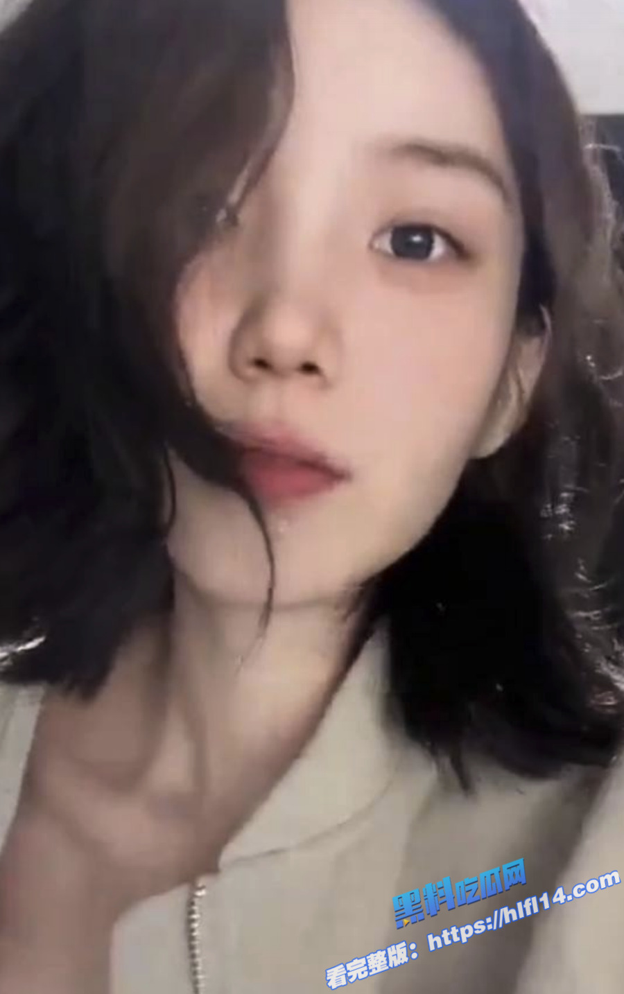 广州在校大学生母狗，同时跟几个男的交往 ，被男朋友爆出自慰做爱视频3