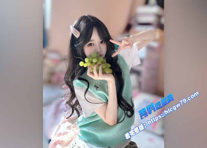 海角社区06年女大小萝莉和哥哥长期维持乱伦关系美腿配黑丝简直绝了床上乖巧听话 图2
