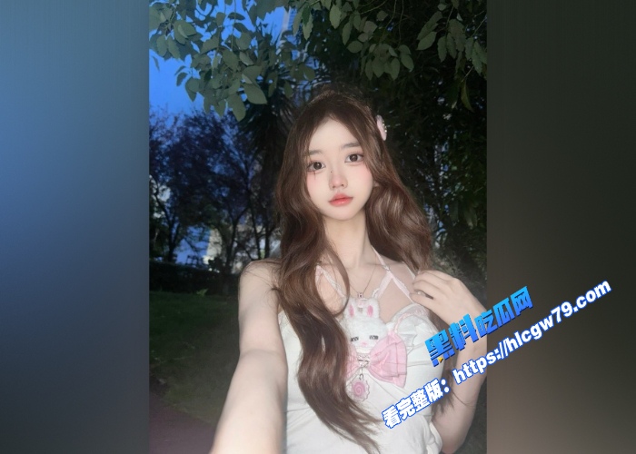 海角社区06年女大小萝莉和哥哥长期维持乱伦关系美腿配黑丝简直绝了床上乖巧听话 图4