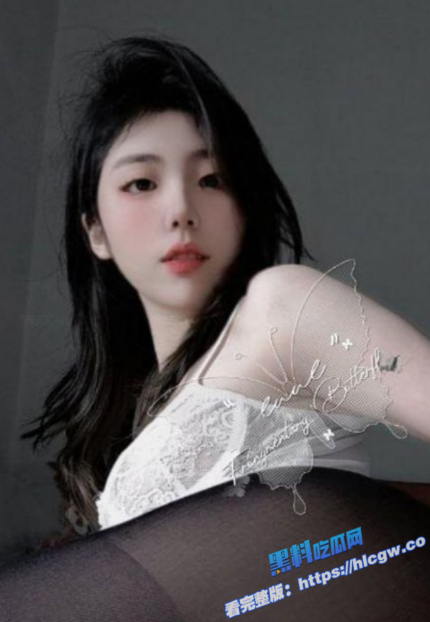 清纯女神 小坏猫 私密视频大放送 丝袜玉足玩弄水晶假屌 自插蝴蝶骚穴！图2