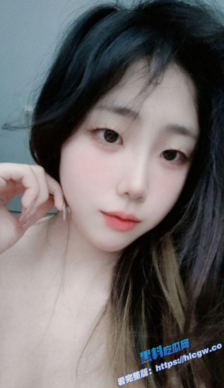 清纯女神 小坏猫 私密视频大放送 丝袜玉足玩弄水晶假屌 自插蝴蝶骚穴！图3