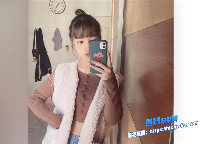 大学生暑假兼职下海富二代的人体飞机杯极品豪华巨乳大肥臀骑乘肉棒又是羡慕富哥的一天 图3WH700x500px 大学生暑假兼职下海富二代的人体飞机杯极品豪华巨乳大肥臀骑乘肉棒又是羡慕富哥的一天 图3WH700x500px