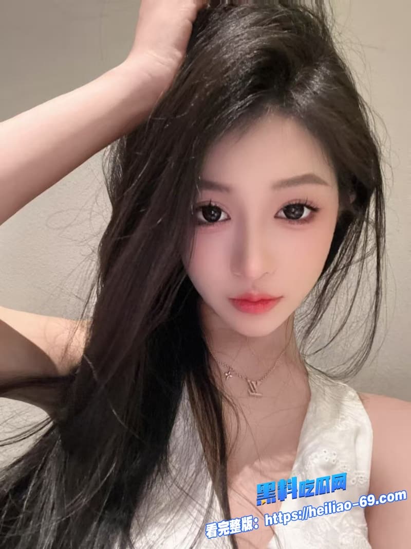 海角母子乱伦醉酒妈妈身穿黑丝被儿子撕开猛插肥穴看得人下身直发硬3 海角母子乱伦醉酒妈妈身穿黑丝被儿子撕开猛插肥穴看得人下身直发硬3