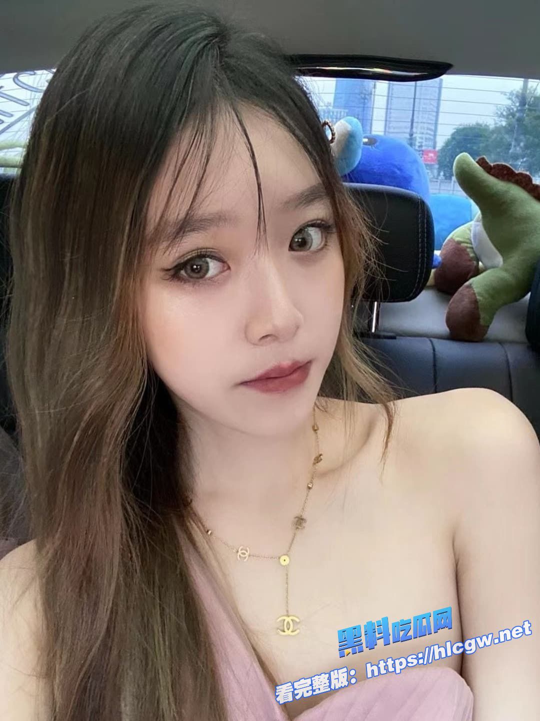 可爱的学生妹