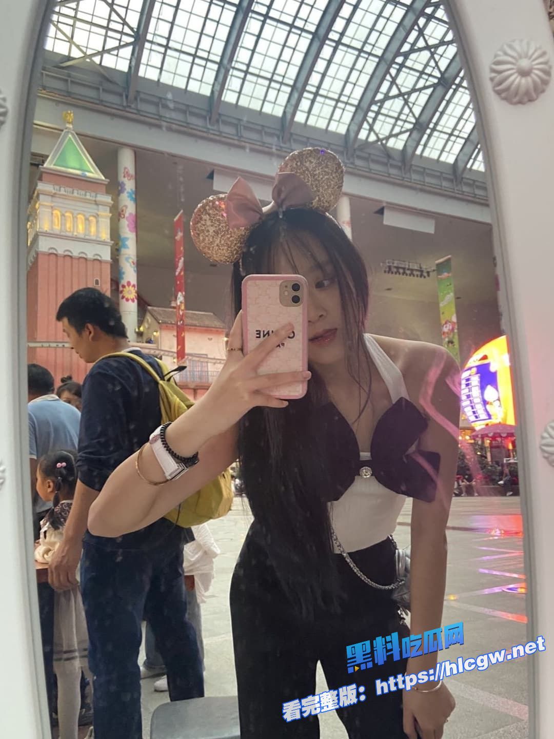 可爱的学生妹
