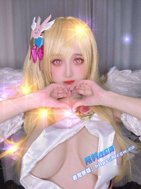 OnlyFans人气福利姬 冲田凛花 cos星野露比 白虎粉穴蜜桃臀完美暴露！2