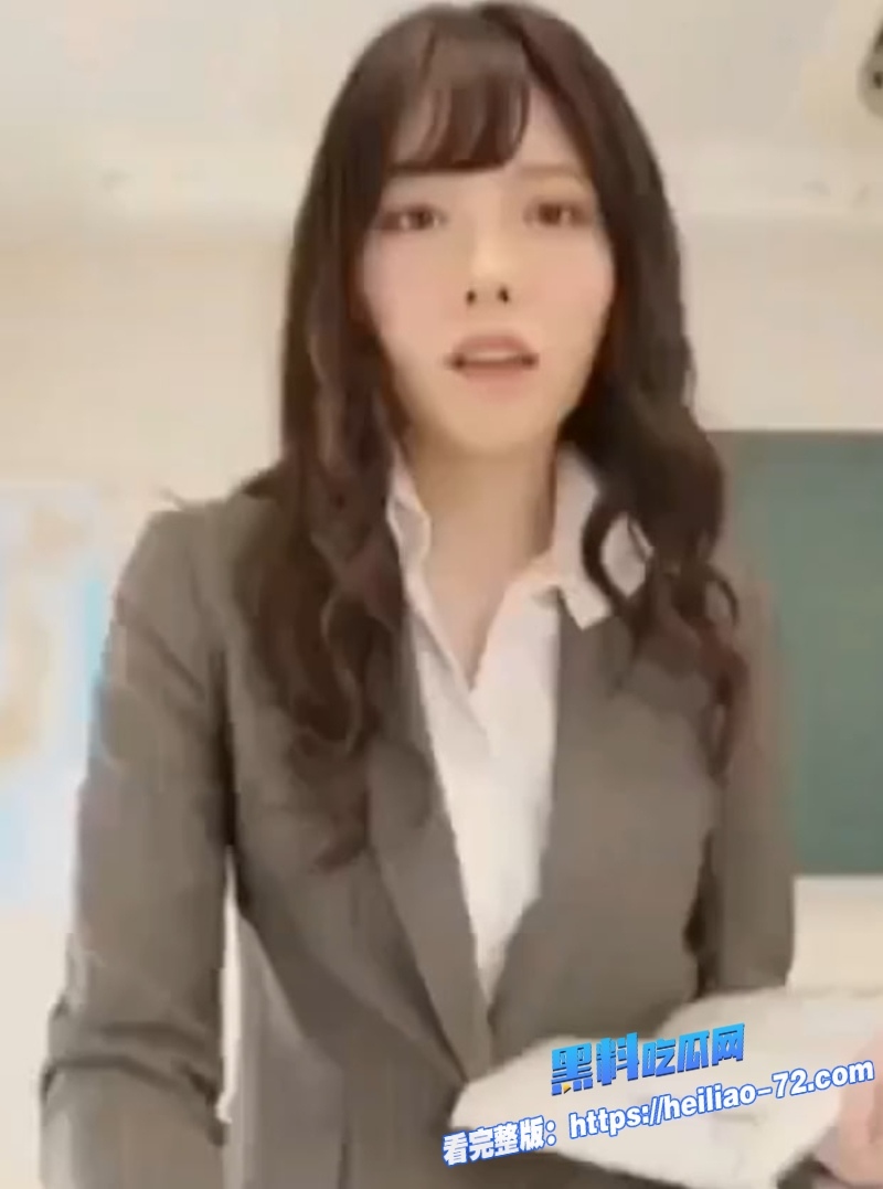 性感女教师OL制服蹲舔寸止挑战教室里被她骚浪补习羞辱到秒泄4